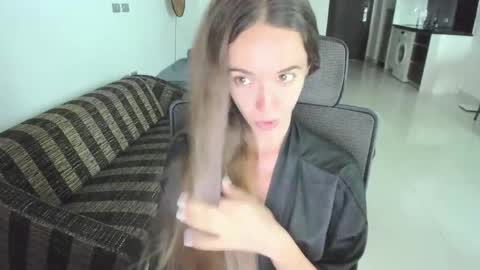 Mary Jane online show from June 7, 5:33 am