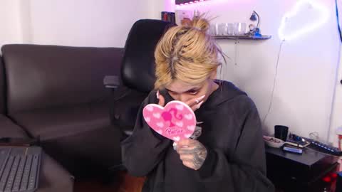                      100   online show from March 7, 6:24 am