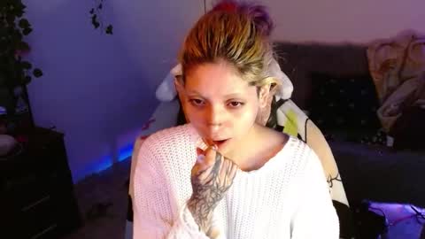                      100   online show from January 14, 8:20 am