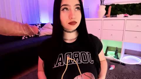 Mary online show from March 7, 7:38 am