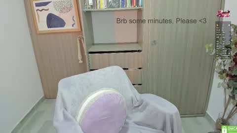 Snapshot of mary_mae chatting on October 22, 2:23 am Girl of your dreams online show from October 22, 2:23 am