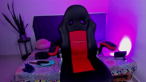 Snapshot of mary_magic chatting on January 20, 2:11 am mary_magic online show from January 20, 2:11 am