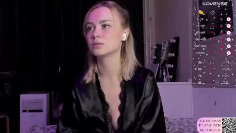 Mary online show from June 27, 11:54 pm