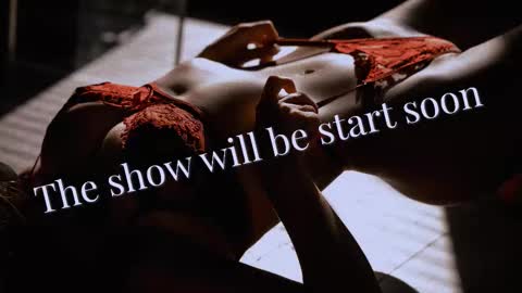 Mary online show from September 25, 10:30 am