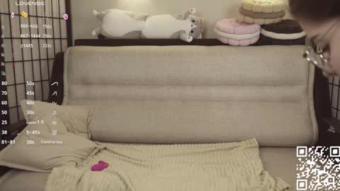 Snapshot of mary_shake chatting on January 24, 11:45 pm Mary online show from January 24, 11:45 pm