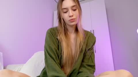Snapshot of mary_shiota chatting on June 8, 9:31 am HelIo Everyone Im MaryWelcome to my room and lets have a good time together with me online show from June 8, 9:31 am