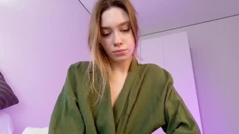 Snapshot of mary_shiota chatting on June 15, 3:14 pm HelIo Everyone Im MaryWelcome to my room and lets have a good time together with me online show from June 15, 3:14 pm