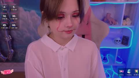 Snapshot of mary_u chatting on October 31, 3:07 am Ur Mary online show from October 31, 3:07 am