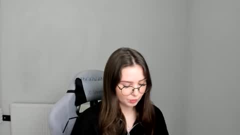 Alice online show from April 23, 7:20 am