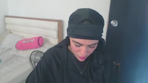 Snapshot of maryam_arabicmilk chatting on January 15, 4:00 pm maryam_arabicmilk online show from January 15, 4:00 pm