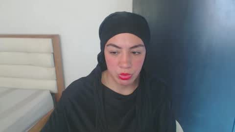 Snapshot of maryam_arabicmilk chatting on February 12, 3:27 pm maryam_arabicmilk online show from February 12, 3:27 pm