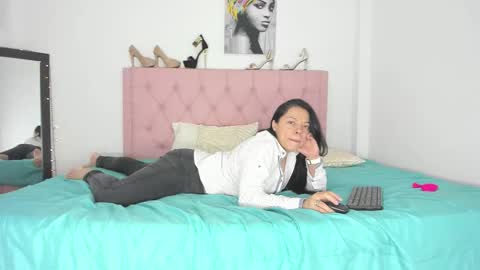 Krystamarale online show from December 16, 11:32 pm