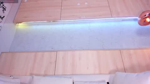   online show from January 8, 4:11 pm