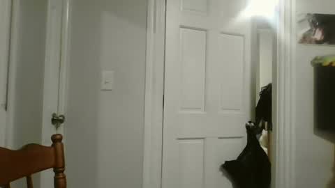 maryjaneflowers online show from December 9, 10:00 am