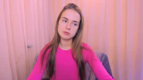 Snapshot of marylee_21 chatting on November 20, 7:08 am Mari online show from November 20, 7:08 am