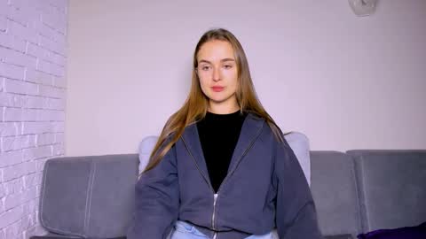 Snapshot of marylee_21 chatting on November 25, 9:26 pm Mari online show from November 25, 9:26 pm