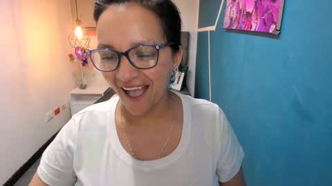 Snapshot of marylinmilf chatting on December 19, 11:14 pm Marylin online show from December 19, 11:14 pm