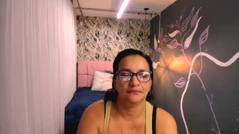 Snapshot of marylinmilf chatting on March 11, 9:59 pm Marylin online show from March 11, 9:59 pm