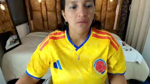 Snapshot of marylinmilf chatting on July 7, 7:29 pm Marylin online show from July 7, 7:29 pm