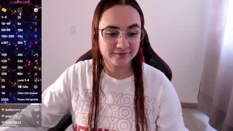 Dulce Maria online show from October 22, 5:34 pm