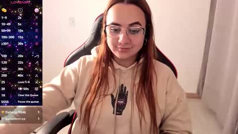 Dulce Maria online show from October 28, 2:15 am