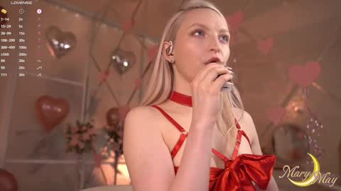 Snapshot of marylunamay chatting on February 14, 5:04 am Mary online show from February 14, 5:04 am