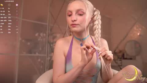 Snapshot of marylunamay chatting on March 5, 4:41 am Mary online show from March 5, 4:41 am