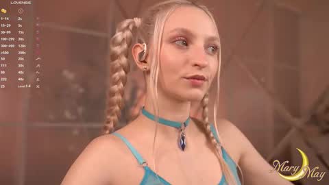 Snapshot of marylunamay chatting on March 15, 3:45 am Mary online show from March 15, 3:45 am