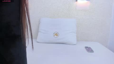 Snapshot of maryy_campbell chatting on December 19, 4:02 pm maryy campbell online show from December 19, 4:02 pm