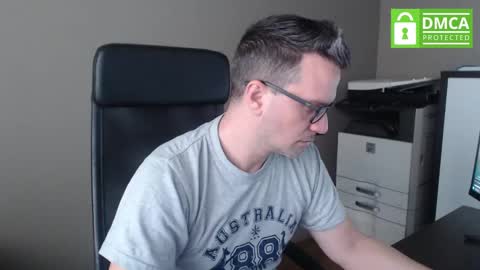 Snapshot of maschiodavide89 chatting on February 4, 8:13 am David online show from February 4, 8:13 am