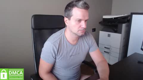 Snapshot of maschiodavide89 chatting on October 7, 6:43 am David online show from October 7, 6:43 am