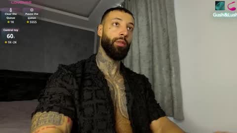Snapshot of masculineguy69 chatting on October 2, 7:26 am masculineguy69 online show from October 2, 7:26 am