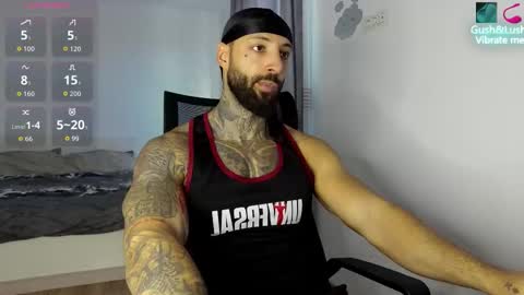 Snapshot of masculineguy69 chatting on October 20, 5:41 am masculineguy69 online show from October 20, 5:41 am