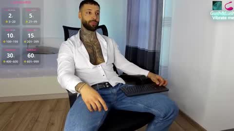 masculineguy69 online show from October 29, 6:48 am