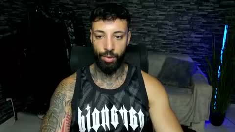 masculineguy69 online show from June 19, 7:06 pm