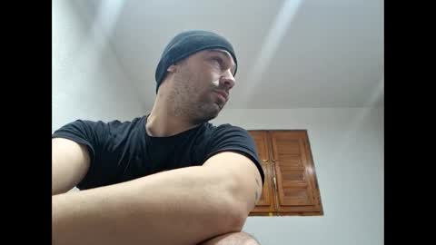 masculinotop online show from March 17, 8:39 am