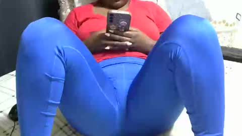 Cate online show from October 24, 7:32 pm