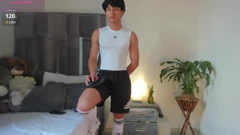 Snapshot of mash_angelo chatting on December 2, 8:48 pm mash_angelo online show from December 2, 8:48 pm