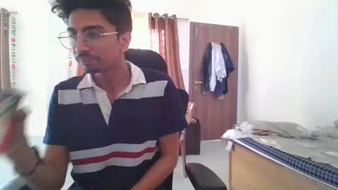 Snapshot of maskboyz2003 chatting on February 9, 3:22 am maskboyz2003 online show from February 9, 3:22 am