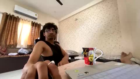 Snapshot of maskboyz2003 chatting on October 9, 2:42 am maskboyz2003 online show from October 9, 2:42 am