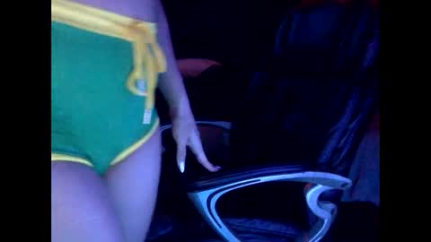 maskddcouple online show from March 24, 1:10 am