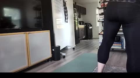 Snapshot of maskedcontrastx chatting on September 16, 2:29 pm BlackMystique online show from September 16, 2:29 pm