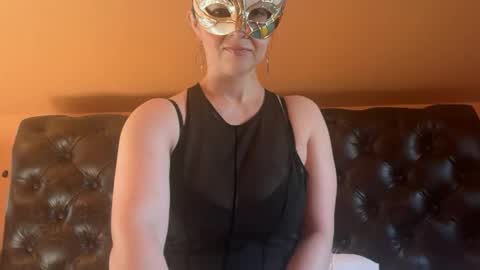 maskedflirt3 online show from April 12, 12:10 pm