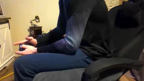 maskedyogaman online show from December 23, 3:15 am