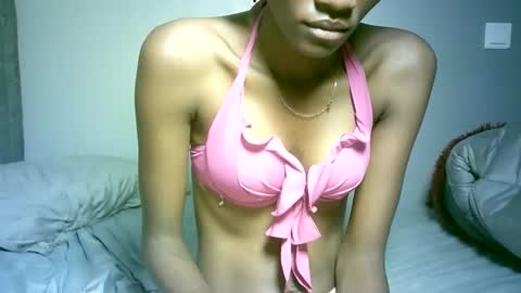 maskgang001 online show from March 17, 4:28 am