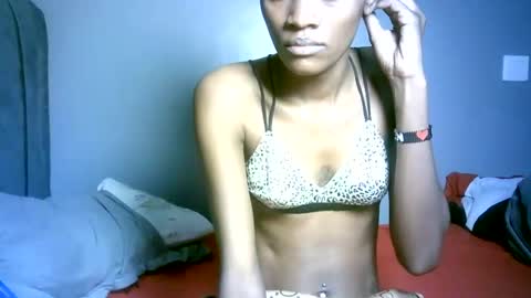 maskgang001 online show from August 6, 2:24 am