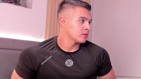 Mason Bennet online show from August 6, 11:17 pm