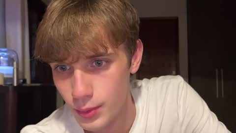 Snapshot of mason_gallagher chatting on December 3, 9:35 pm Mason online show from December 3, 9:35 pm