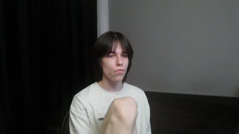 masonsilver_ online show from April 26, 8:01 am