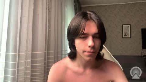 masonsilver_ online show from June 12, 7:07 am